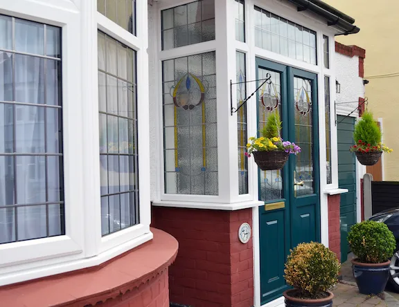 porch-builders-surrey-traditional-style Front entrance porch installed by Chessington porch installers